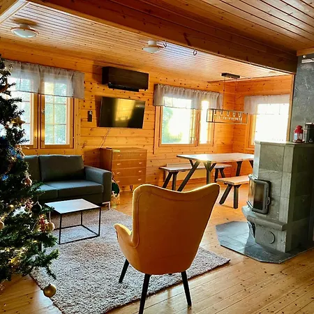 Log In 10 Min From Santa Claus Village-sauna&freeparking 罗瓦涅米